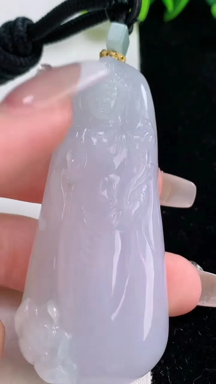 天然A货翡翠阿弥陀佛吊坠，尺寸69-31.2-11.6，重量:53.82g
12月24日