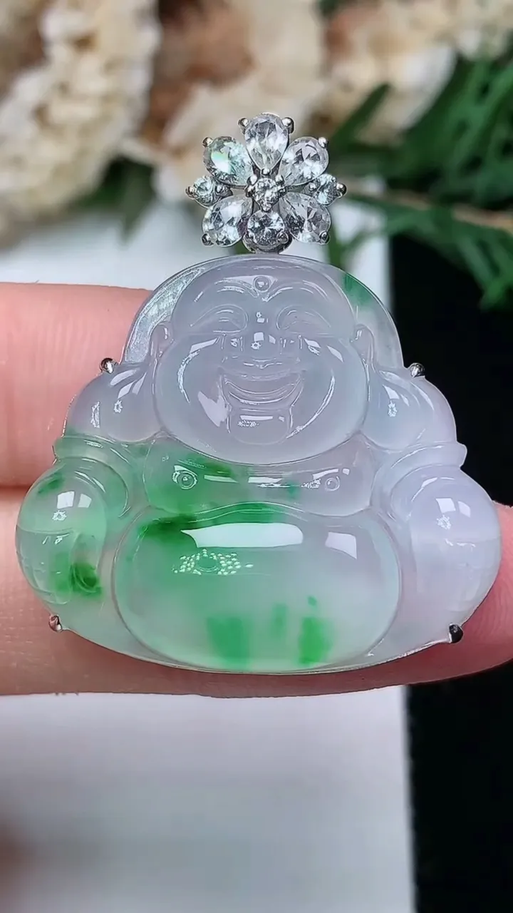 天然A货翡翠佛公吊坠，尺寸24-28.6-7.5，重量:6.80g
12月24日