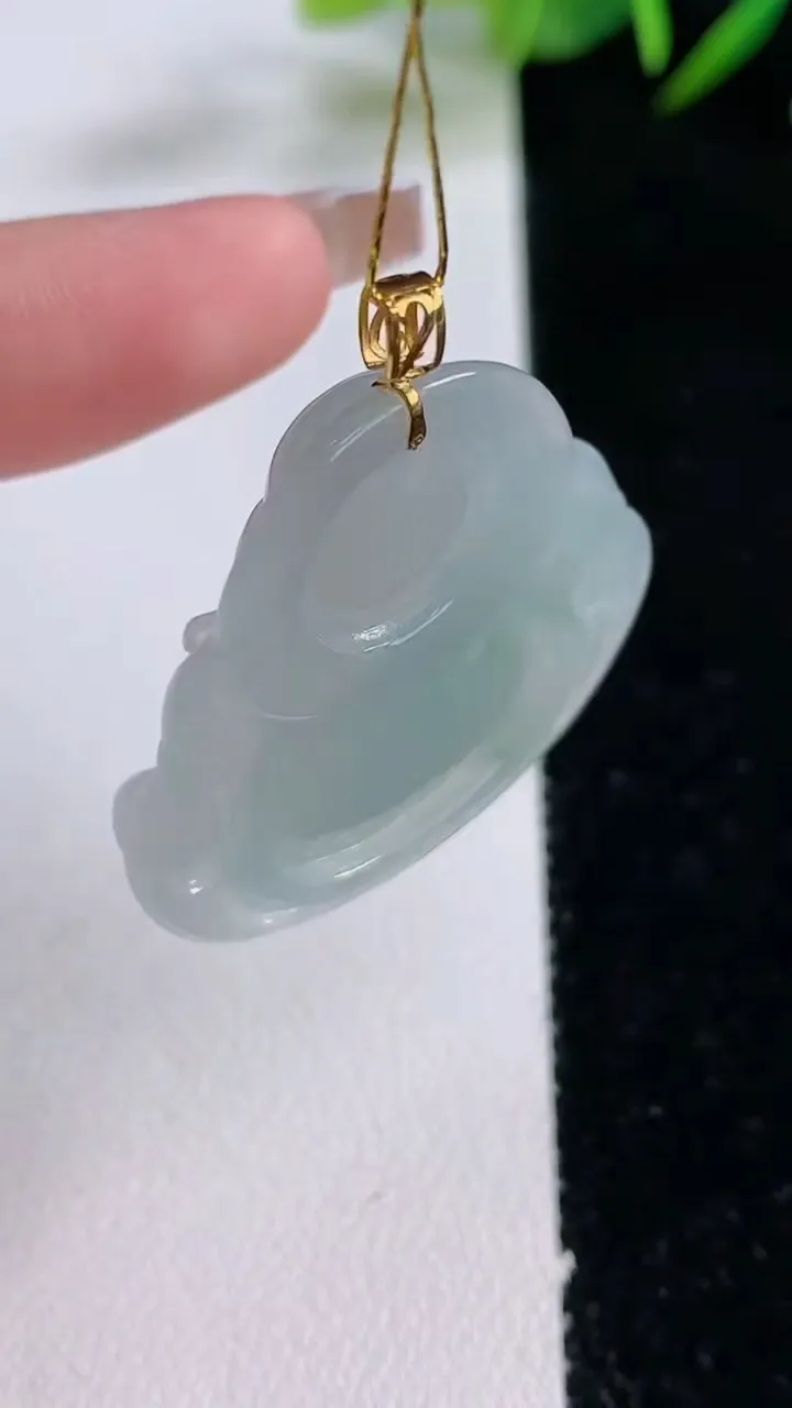 天然A货翡翠18K金飘花佛公吊坠，尺寸30.6-33.3-5.9，重量:9.44g
12月24日