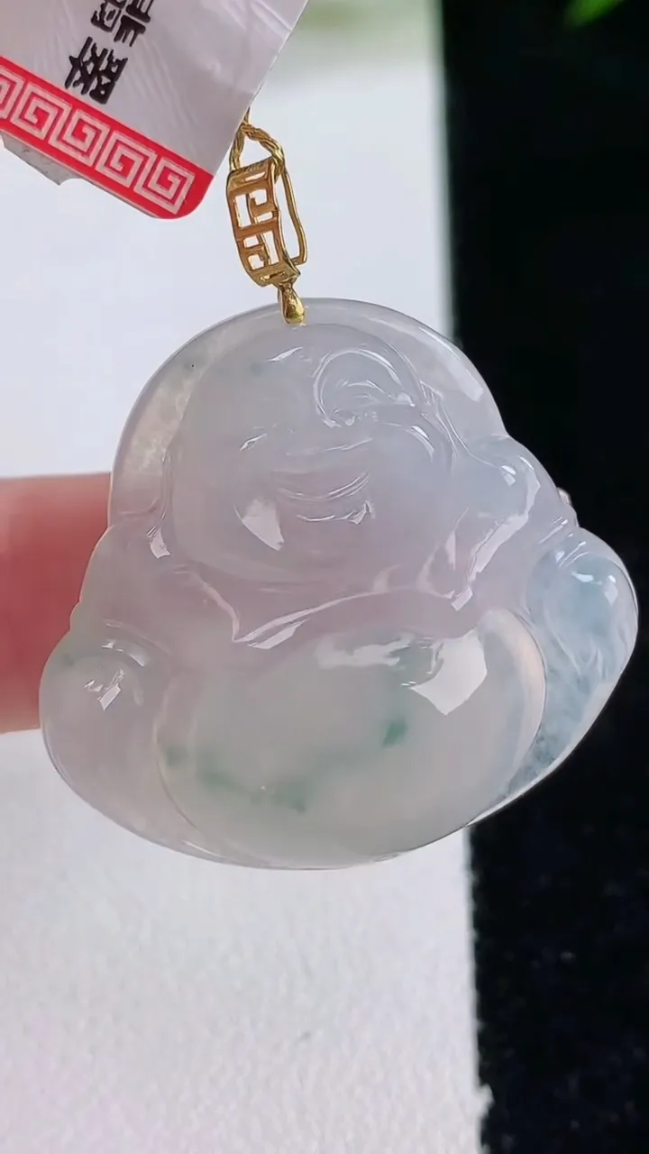 天然A货翡翠18K金飘花佛公吊坠，尺寸28.8-30.6-5.7，重量:7.89g
12月24日