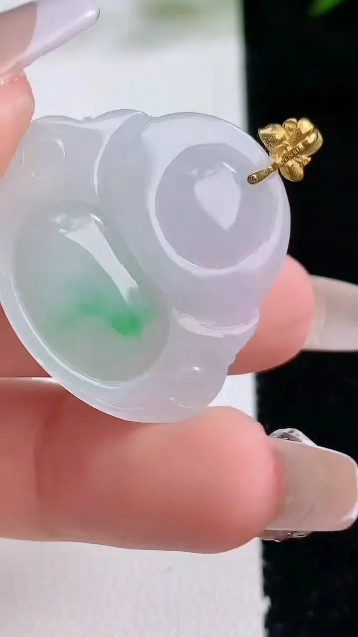 天然A货翡翠佛公吊坠，尺寸27.3-29.4-5.4，重量:6.70g
12月24日