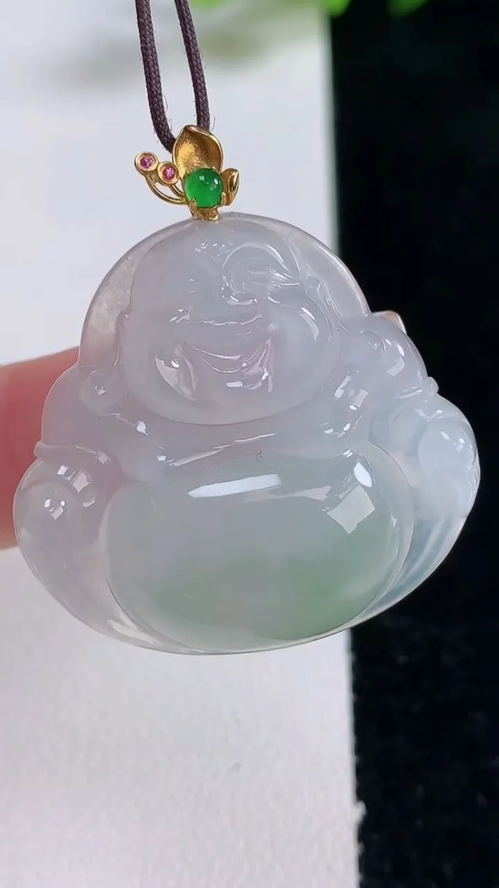 天然A货翡翠佛公吊坠，尺寸30.3-32-6.6，重量:9.59g
12月25日