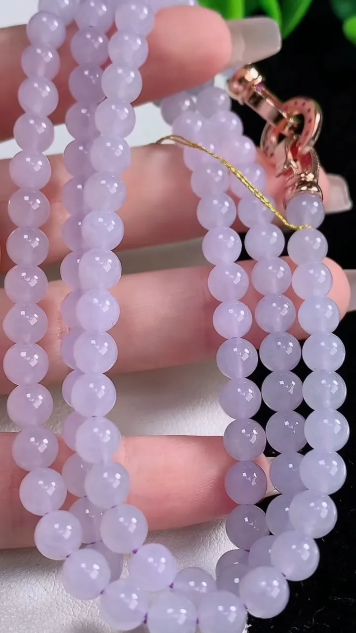 天然A货翡翠种紫罗兰圆珠项链，尺寸6-108颗，重量:42.21g
12月25日