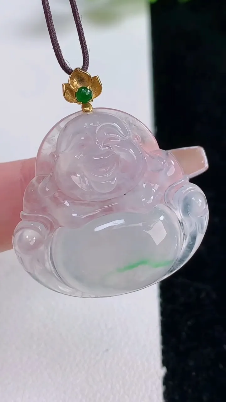 天然A货翡翠佛公吊坠，尺寸28.6-29.8-5.9，重量:7.96g
12月25日
