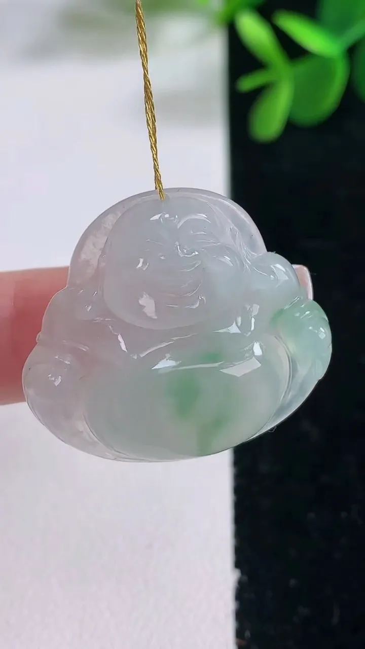 天然A货翡翠佛公吊坠，尺寸27-30-6，重量:7.36g
12月26日