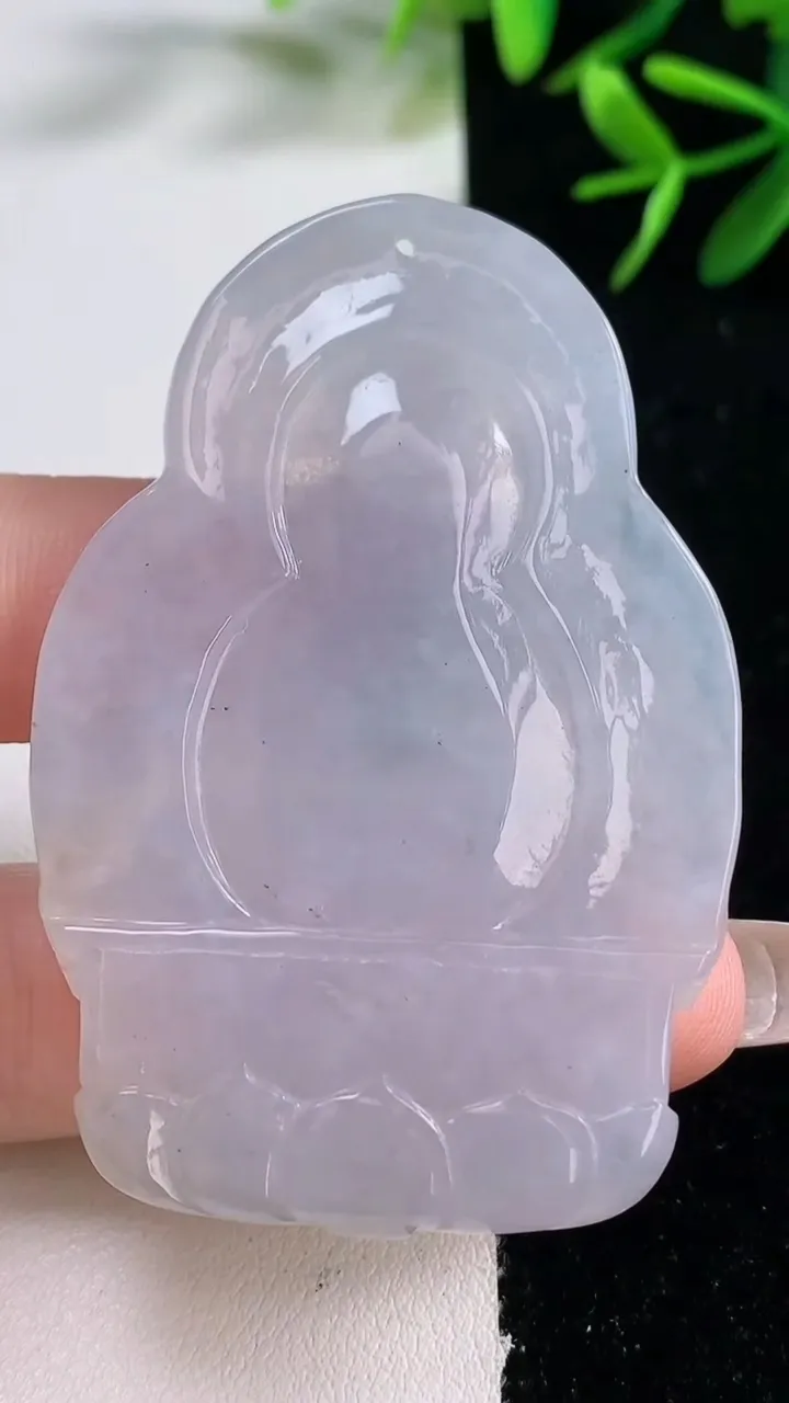 天然A货翡翠紫罗兰飘花大势至菩萨吊坠，尺寸59.2-39.5-6，重量:27.73g
12月26日