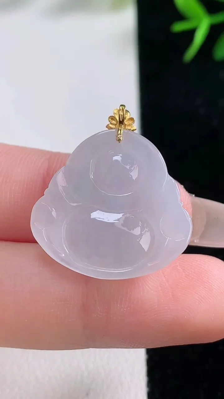 天然A货翡翠佛公吊坠，尺寸21.3-23-5.5，重量:4.14g
12月26日