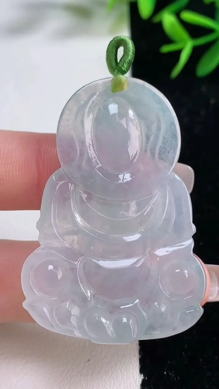 天然A货翡翠观音菩萨吊坠，尺寸49-34-4.4，重量:11.68g
12月27日