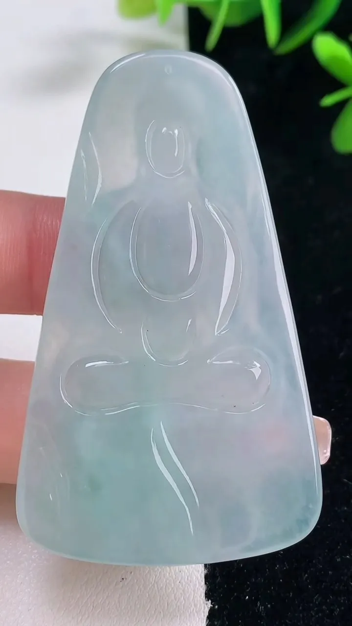 天然A货翡翠阿弥陀佛吊坠，尺寸62.3-37-4.8，重量:24.45g
12月27日