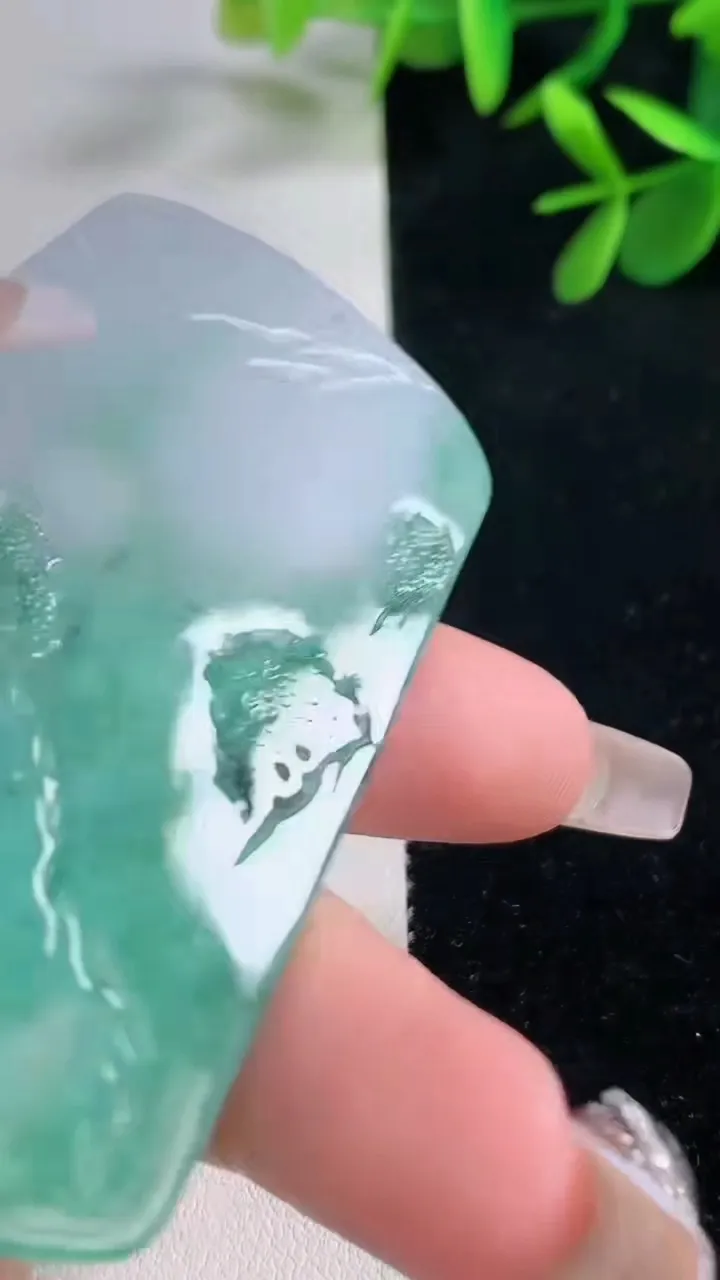 天然A货翡翠山水祥龙大势至菩萨吊坠，尺寸71.3-42-4.5，重量:33.58g
12月27日