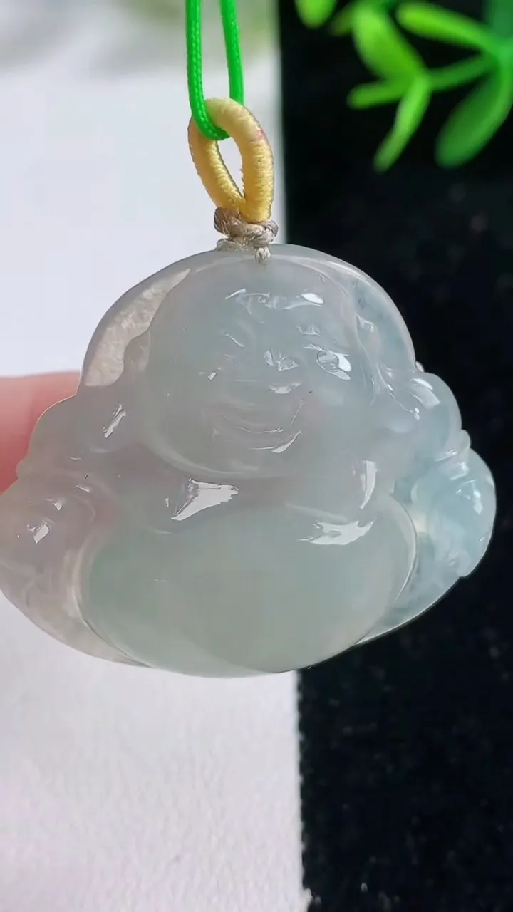 天然A货翡翠佛公吊坠，尺寸35-37.3-6.6，重量:13.26g
12月27日