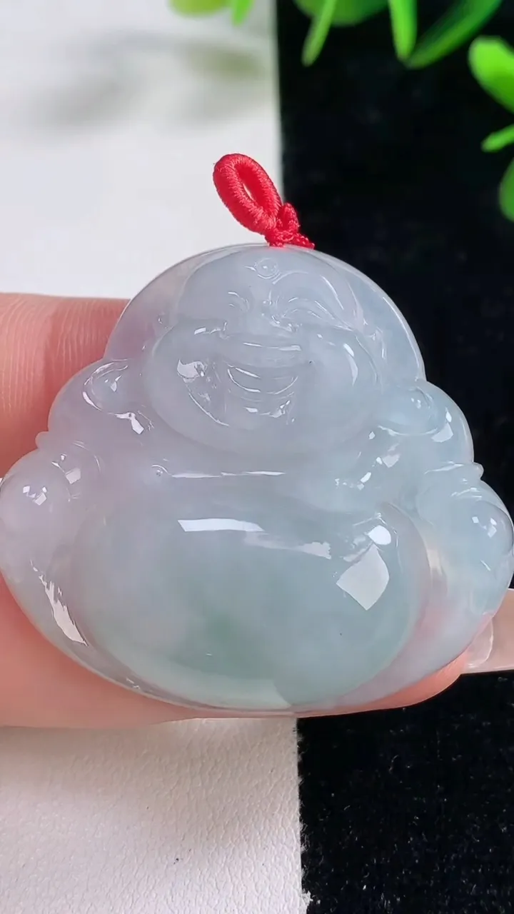 天然A货翡翠佛公吊坠，尺寸39-42.4-8.7，重量:21.22g
12月27日