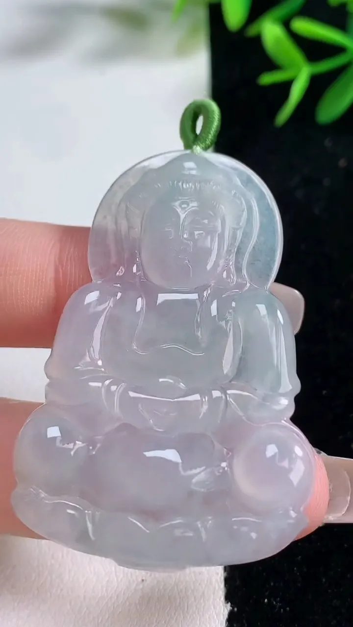 天然A货翡翠观音菩萨吊坠，尺寸49-34-4.4，重量:11.68g
12月27日