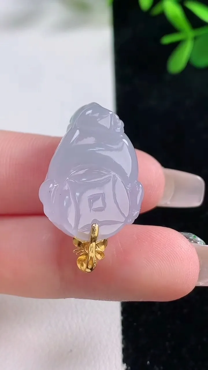 天然A货翡翠18K金春带彩紫罗兰金蟾吊坠，尺寸24-16.8-12.2，重量:9.33g
12月27日