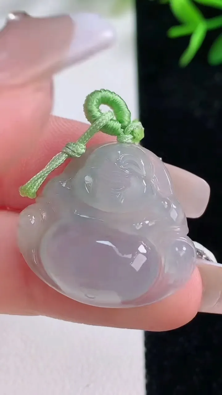 天然A货翡翠佛公吊坠，尺寸23.2-25.5-5.8，重量:5.09g
12月27日