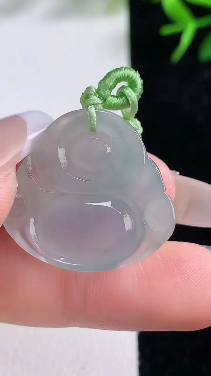 天然A货翡翠佛公吊坠，尺寸23.2-25.5-5.8，重量:5.09g
12月27日