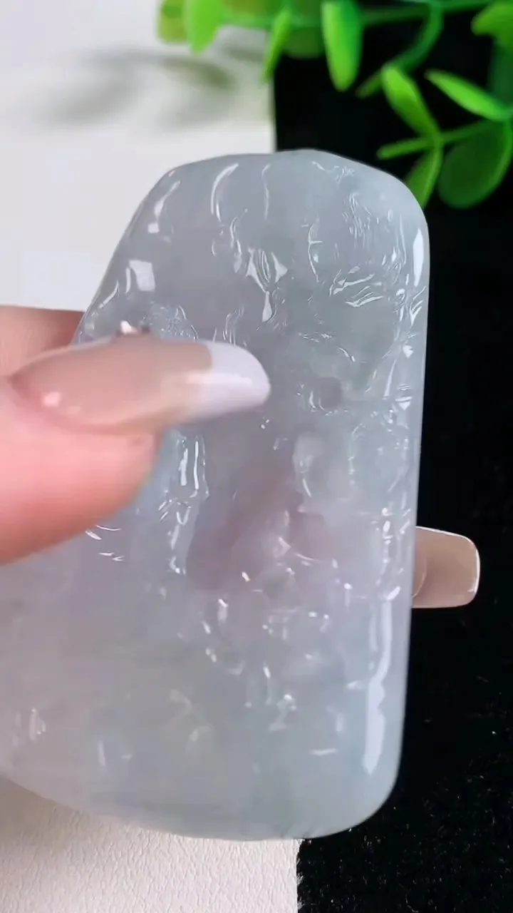 天然A货翡翠祥龙阿弥陀佛吊坠，尺寸64-43-5.4，重量:32.62g
12月27日