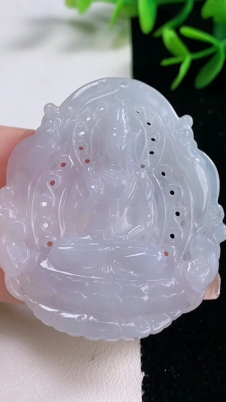 天然A货翡翠紫罗兰观音菩萨吊坠，尺寸54-47-5.2，重量:21.31g
12月27日