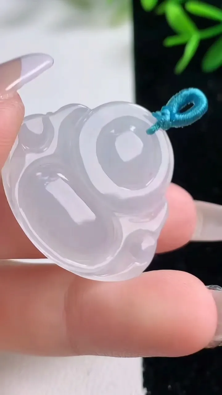 天然A货翡翠佛公吊坠，尺寸29-32-6.8，重量:8.91g
12月27日