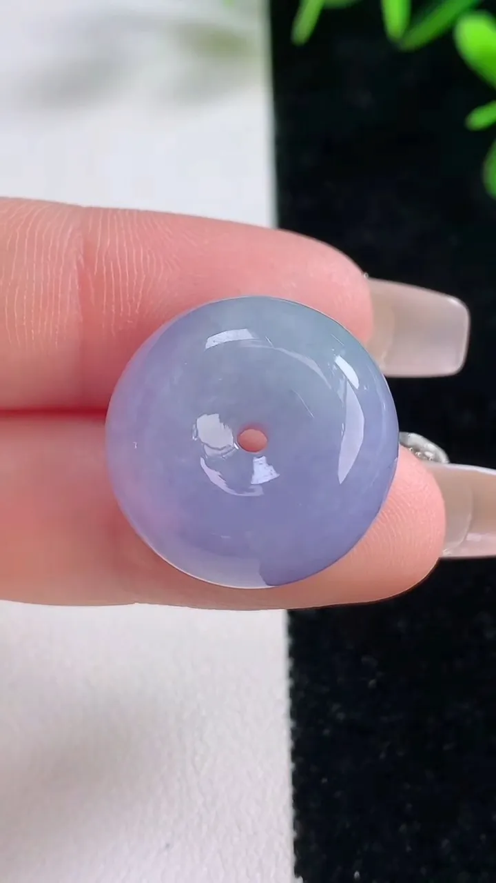 天然A货翡翠紫罗兰路路通吊坠，尺寸20.5-12，重量:11.78g
12月27日