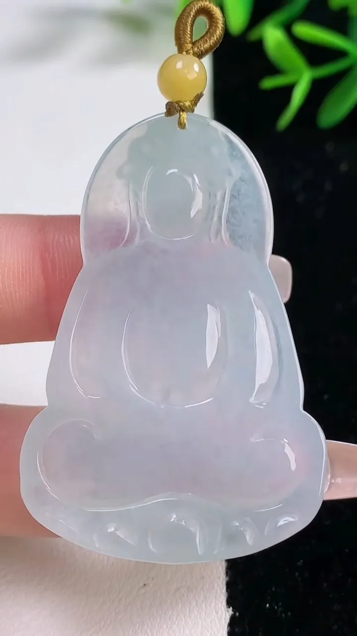 天然A货翡翠观音菩萨吊坠，尺寸51.2-34.6-5.2，重量:16.04g
12月27日