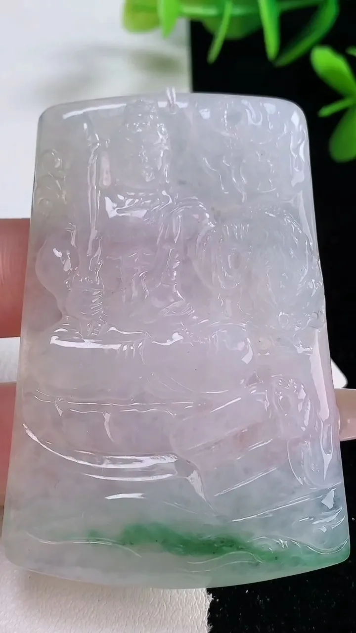 天然A货翡翠祥龙不动明王吊坠，尺寸64-41.7-4.6，重量:33.66g
12月27日