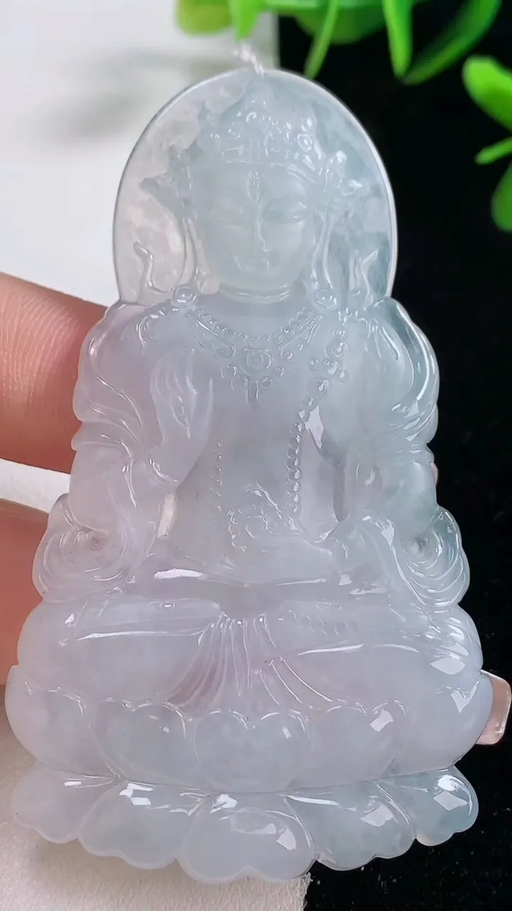 天然A货翡翠冰种飘花度母观音吊坠，尺寸72.3-42-6，重量:32.00g
12月28日