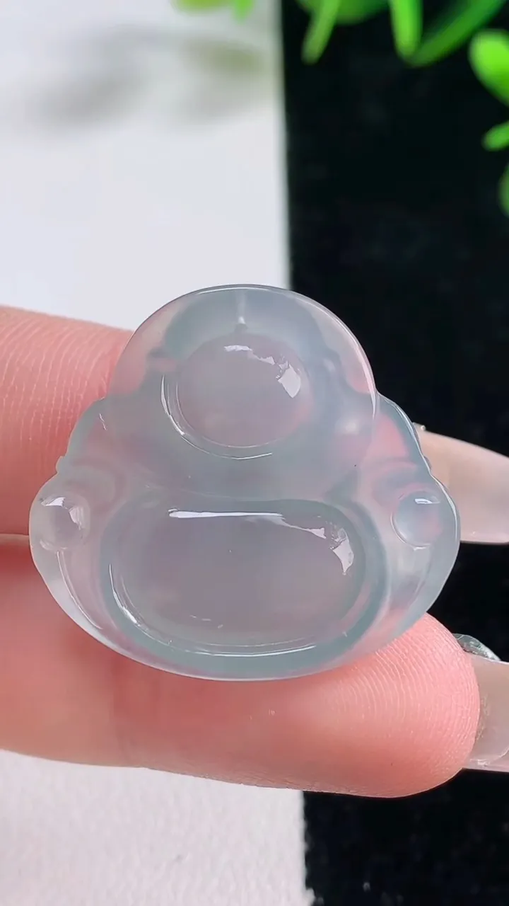 天然A货翡翠佛公吊坠，尺寸26-28-5.8，重量:6.17g
12月28日