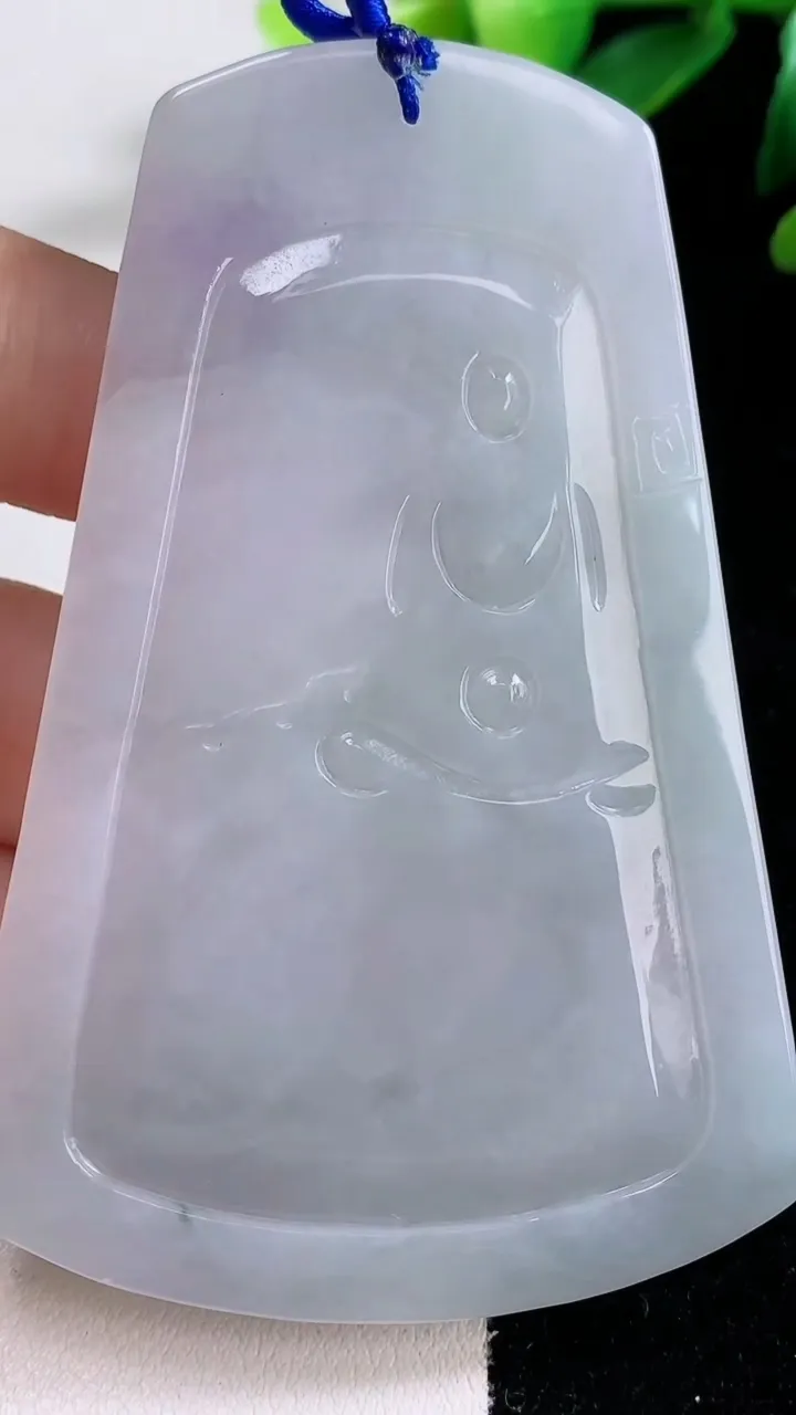 天然A货翡翠紫罗兰文殊菩萨吊坠，尺寸74.3-48.3-5.5，重量:43.86g
12月28日