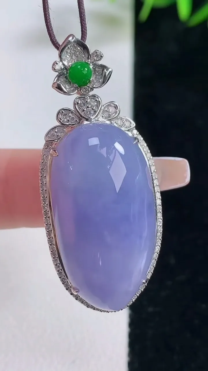 天然A货翡翠18K金紫罗兰福瓜吊坠，尺寸42.3-18-13.1，裸石27.5-15.6重量:9.5