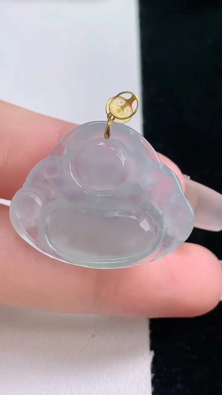 天然A货翡翠佛公吊坠，尺寸23.7-29-4.9，重量:4.94g
12月29日