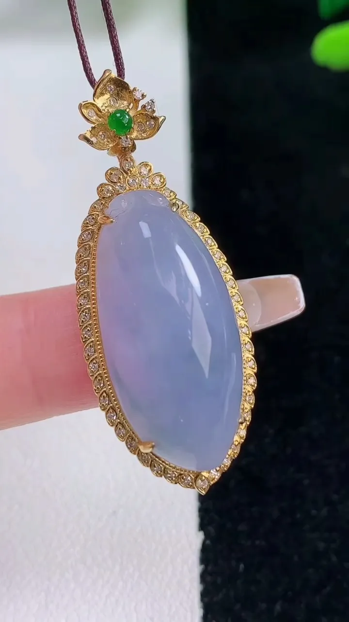 天然A货翡翠18K金紫罗兰福瓜吊坠，尺寸41.3-16.2-10.5，裸石27-13重量:7.08g