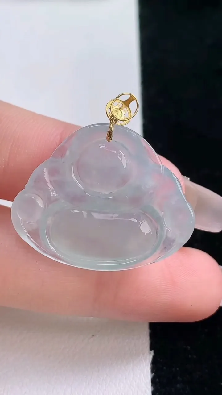 天然A货翡翠佛公吊坠，尺寸23.7-29-4.9，重量:4.94g
12月29日