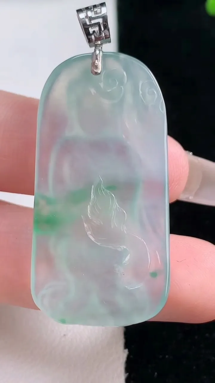 天然A货翡翠祥龙阿弥陀佛吊坠，尺寸40.7-20-4.6，重量:10.10g
12月29日