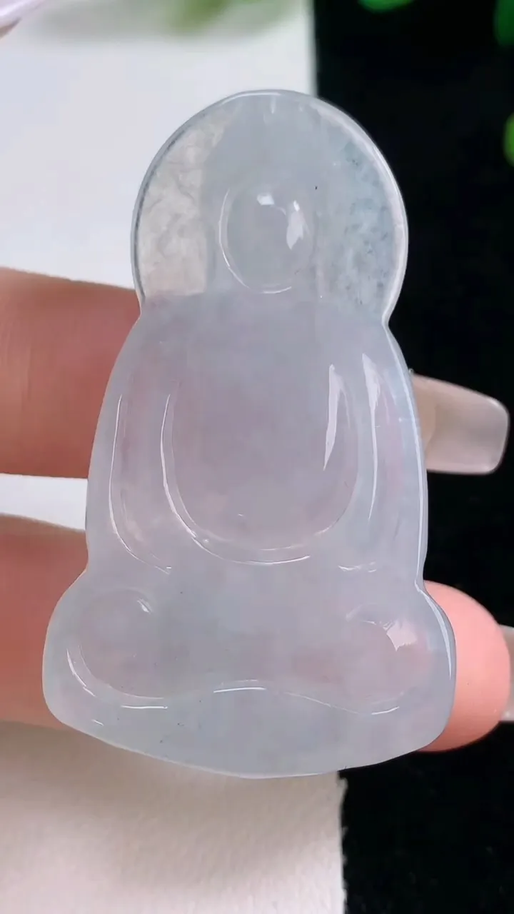 天然A货翡翠大日如来吊坠，尺寸50-29.5-5.4，重量:14.00g
12月29日