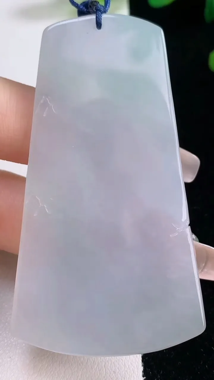 天然A货翡翠祥龙阿弥陀佛，尺寸66.4-36.7-5.4，重量:27.59g
12月29日