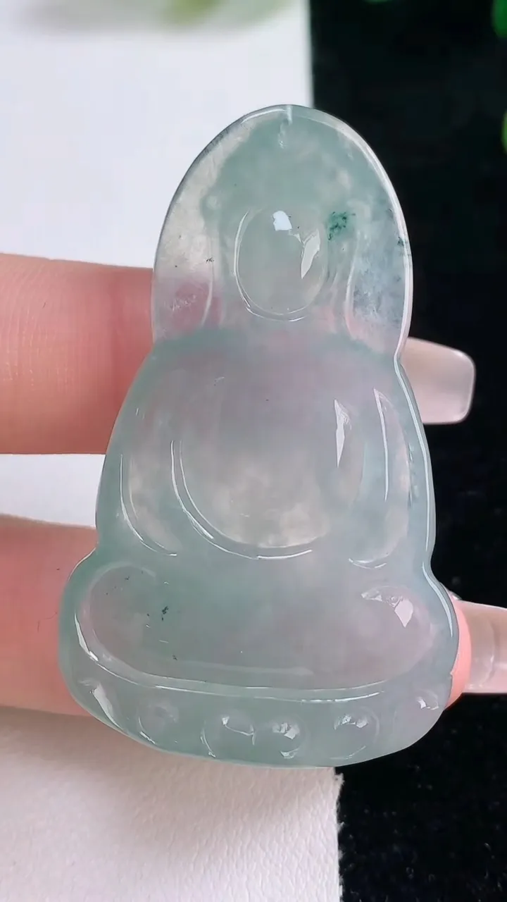 天然A货翡翠冰种飘花观音菩萨吊坠，尺寸50-30.6-5.5，重量:15.58g
12月29日
