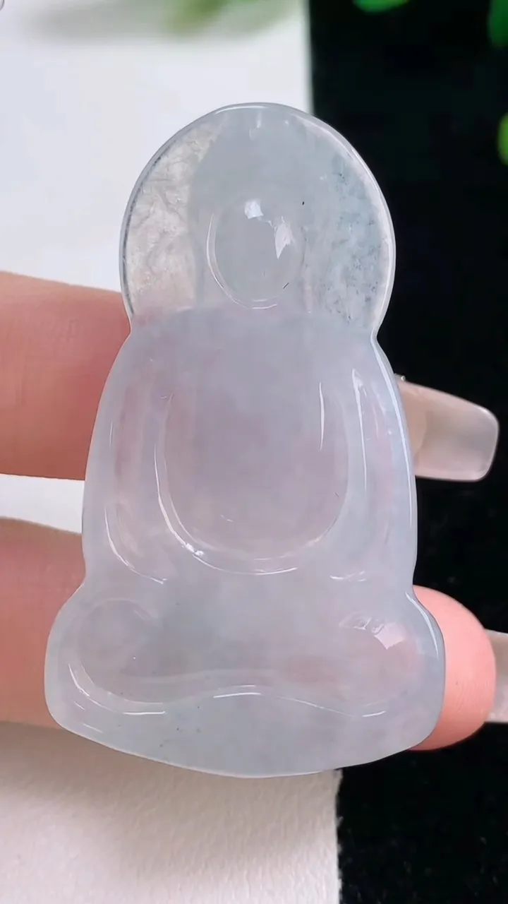 天然A货翡翠大日如来吊坠，尺寸50-29.5-5.4，重量:14.00g
12月29日