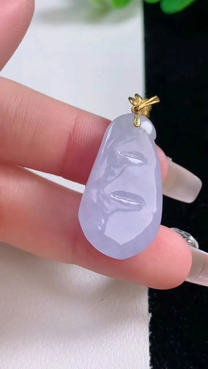天然A货翡翠18K金紫罗兰福豆吊坠，尺寸28.7-16.8-7.9，重量:6.54g
12月29日