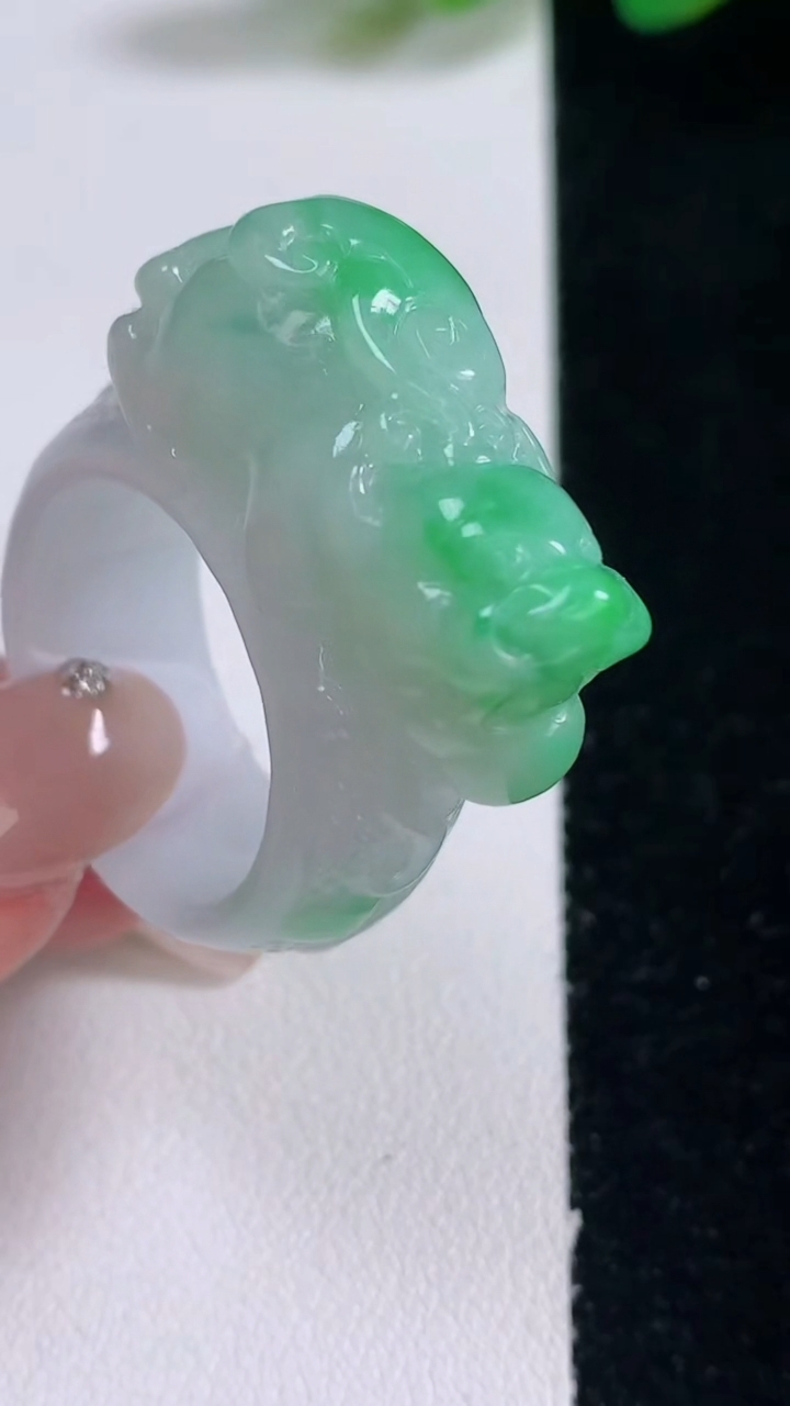 天然A货翡翠貔貅指环扳指，尺寸22.3-31.2-12.7-13.5，重量:21.42g2025年1