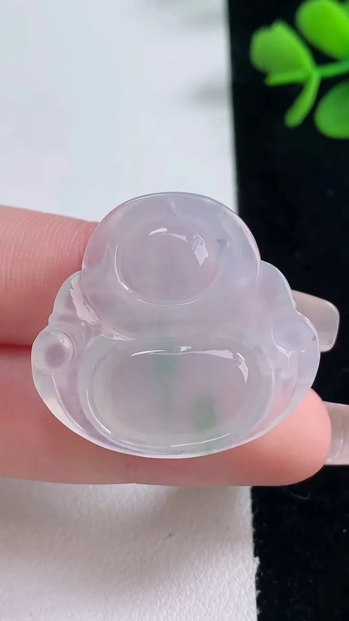 天然A货翡翠佛公吊坠，尺寸28.8-31.3-5.7，重量:7.35g
12月30日