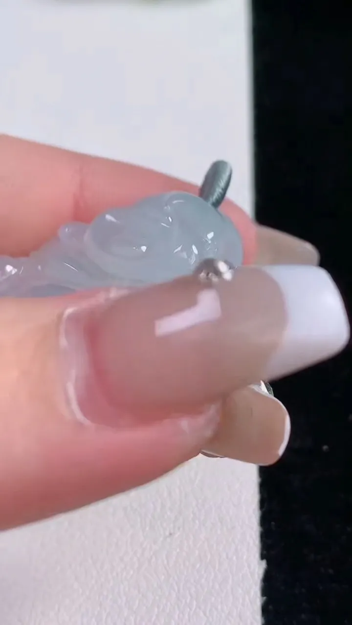 天然A货翡翠佛公吊坠，尺寸30-33.7-6，重量:9.02g
12月30日