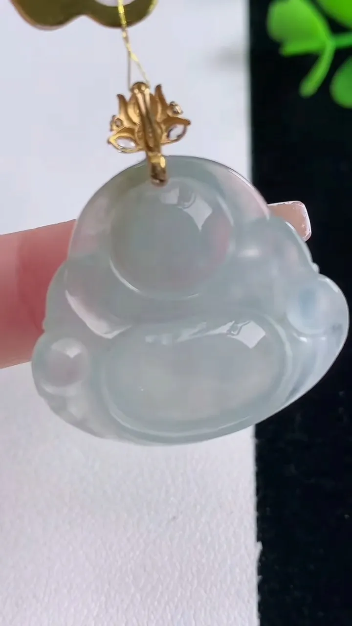 天然A货翡翠佛公吊坠，尺寸27-29.8-6.7，重量:8.72g
12月30日