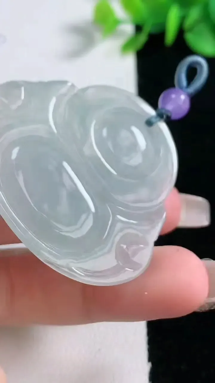 天然A货翡翠佛公吊坠，尺寸40.5-44.3-5.8，重量:16.46g
12月30日