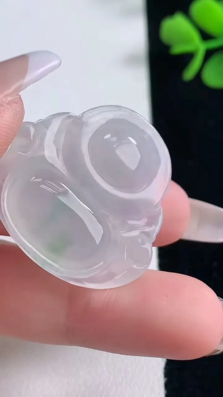 天然A货翡翠佛公吊坠，尺寸28.8-31.3-5.7，重量:7.35g
12月30日