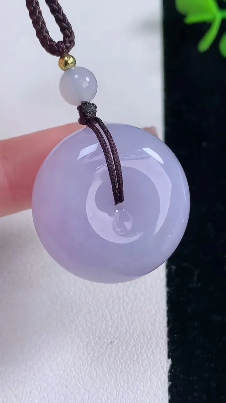 天然A货翡翠紫罗兰平安扣吊坠，尺寸27-13，重量:23.73g
12月30日