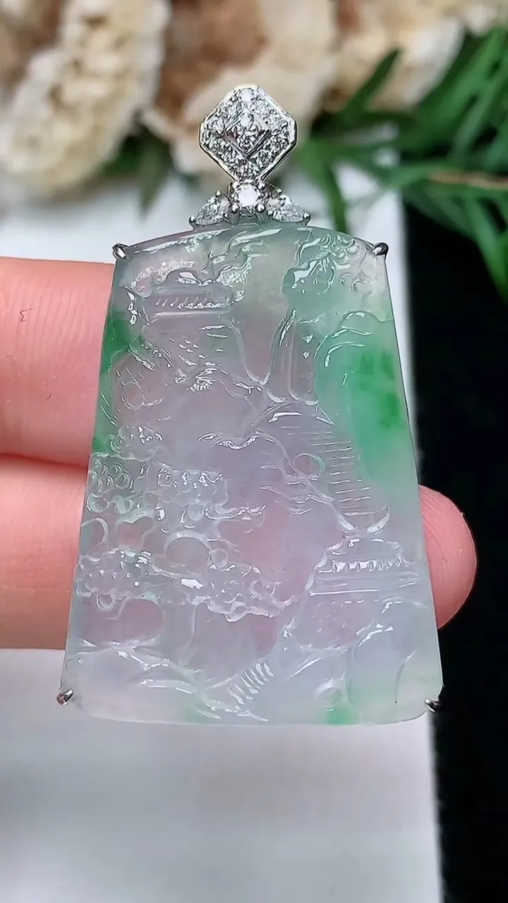 天然A货翡翠山水牌吊坠，尺寸30.5-23.2-5.6，重量:8.15g
12月31日