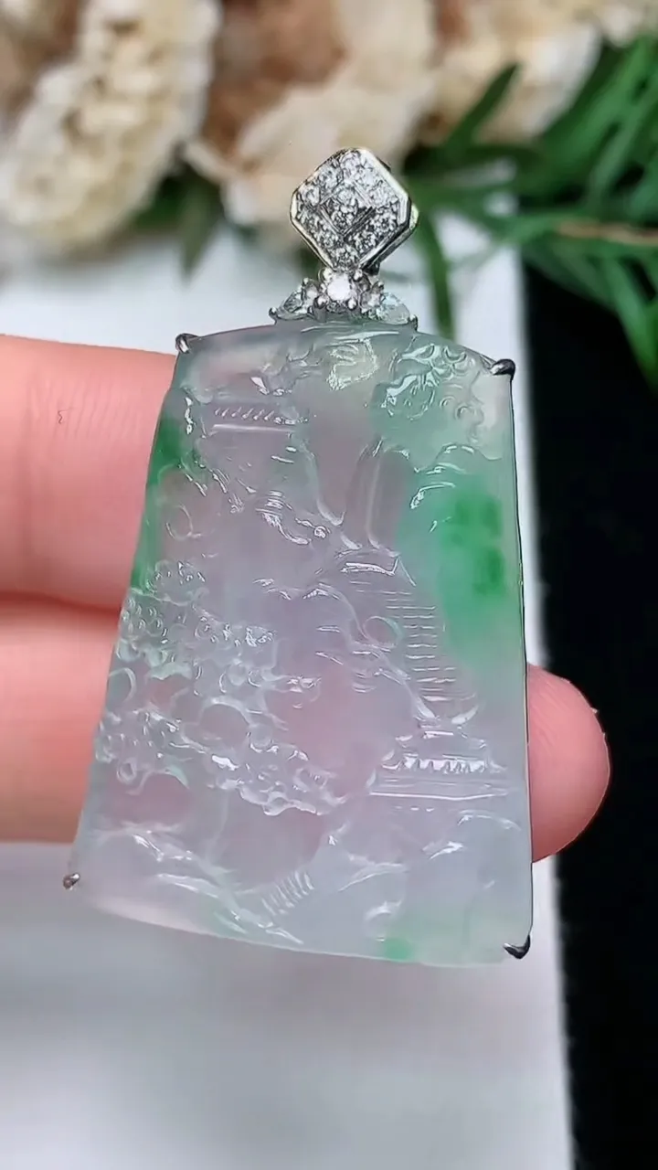 天然A货翡翠山水牌吊坠，尺寸30.5-23.2-5.6，重量:8.15g
12月31日