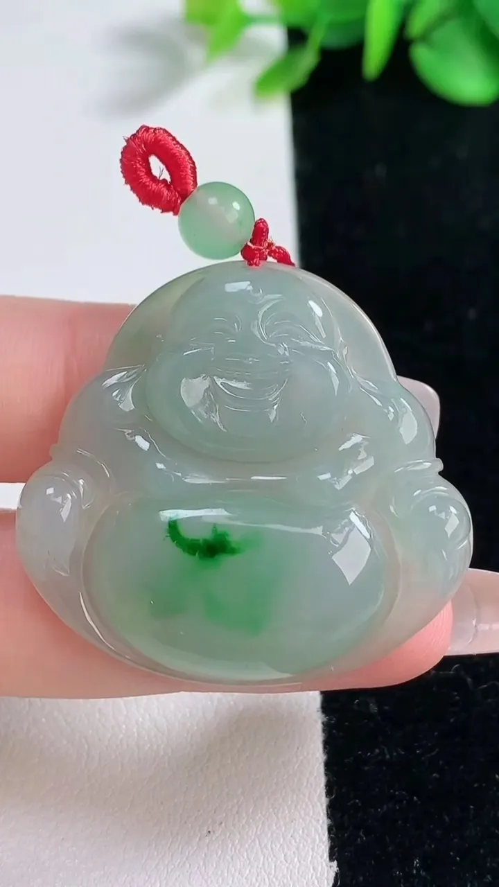 天然A货翡翠佛公吊坠，尺寸34.7-37-5.7，重量:12.35g
12月31日