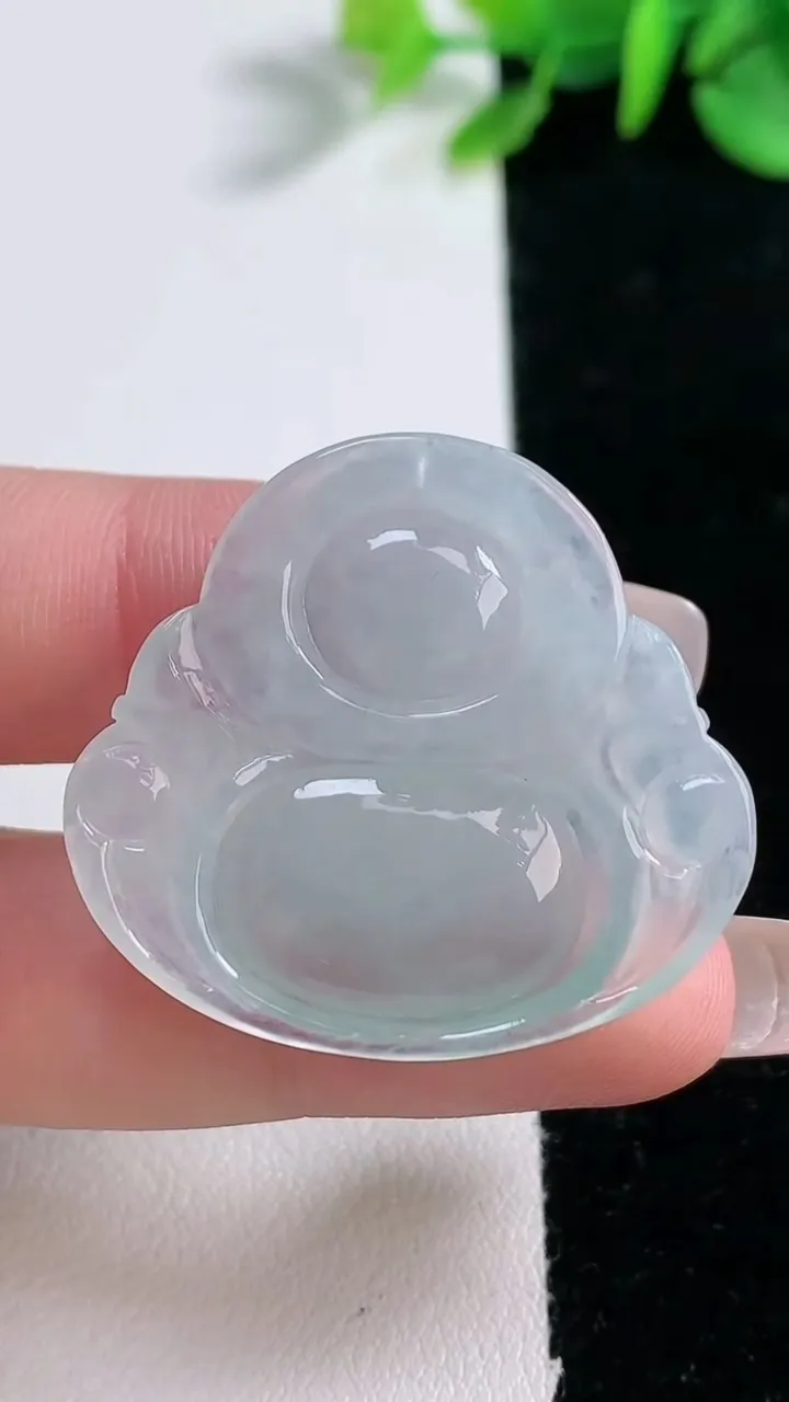 天然A货翡翠佛公吊坠，尺寸31-34-5.7，重量:8.78g
12月31日